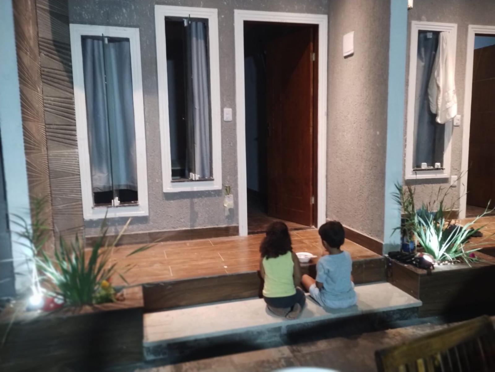Pousada Recanto Beach House - Cabo Frio - Rj- Unamar- Cond Florestinha - 1 Min A Pe Da Praia Tamoios エクステリア 写真